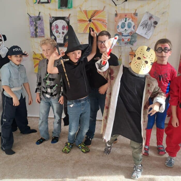 00a4555b-030b-485c-b938-eedb036af3ce